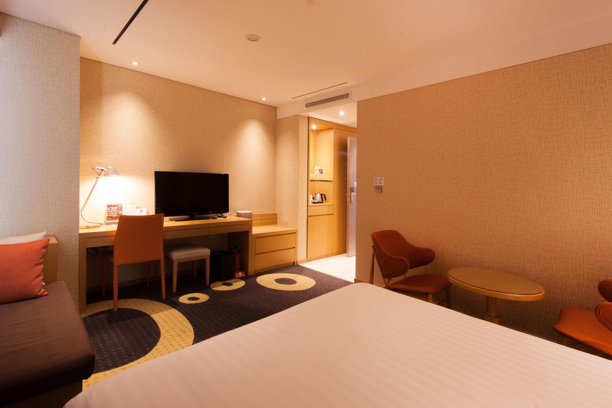 Solaria Nishitetsu Hotel 4*