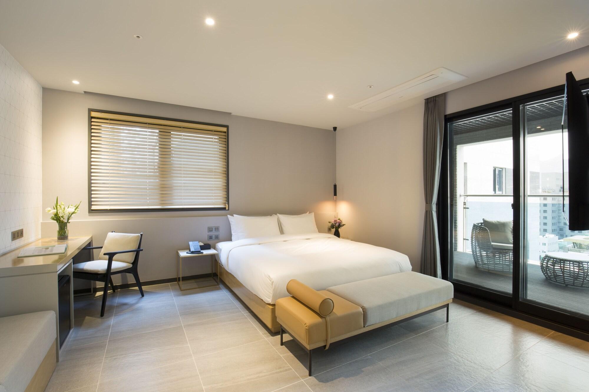 Nampo Hound Premier Hotel 3*