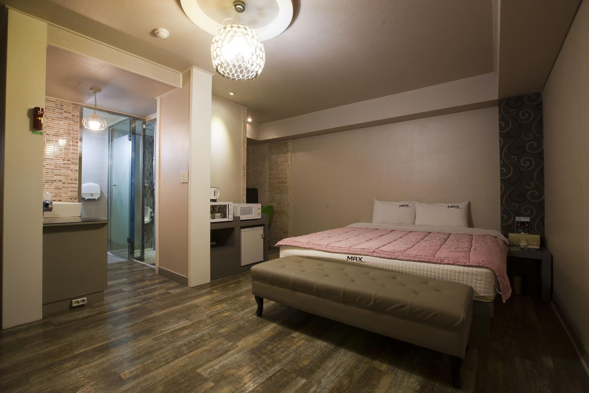 Max Hotel Busan