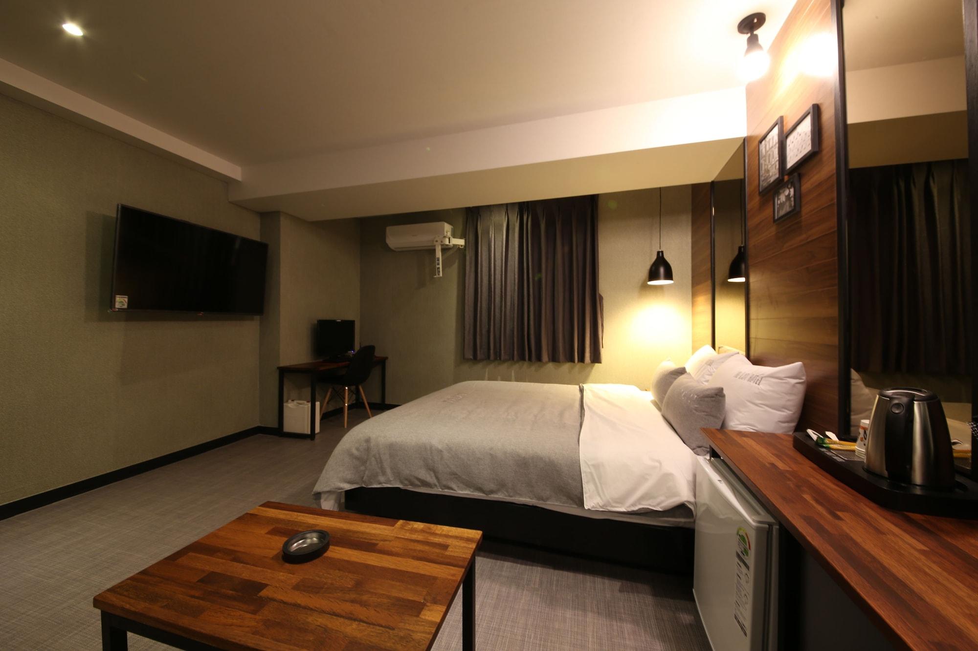 The Last Nampo Hotel 2*