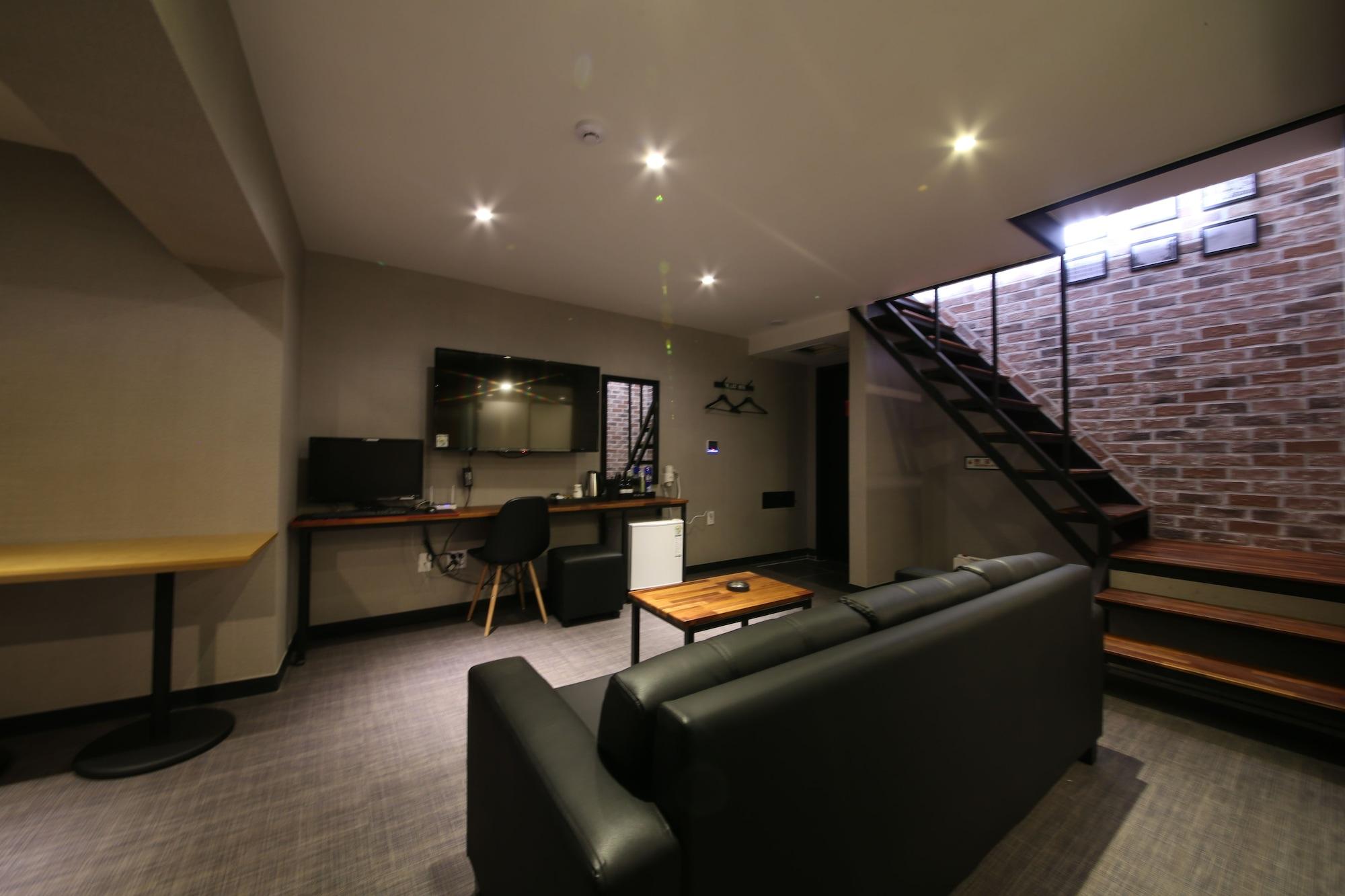 The Last Nampo Hotel Busan