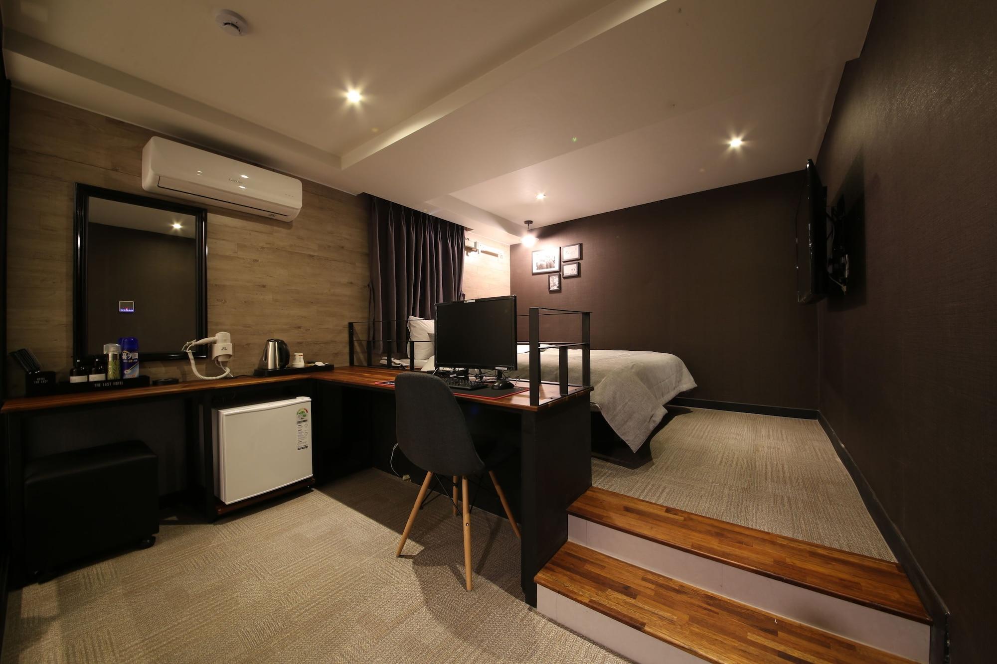 The Last Nampo Hotel Busan
