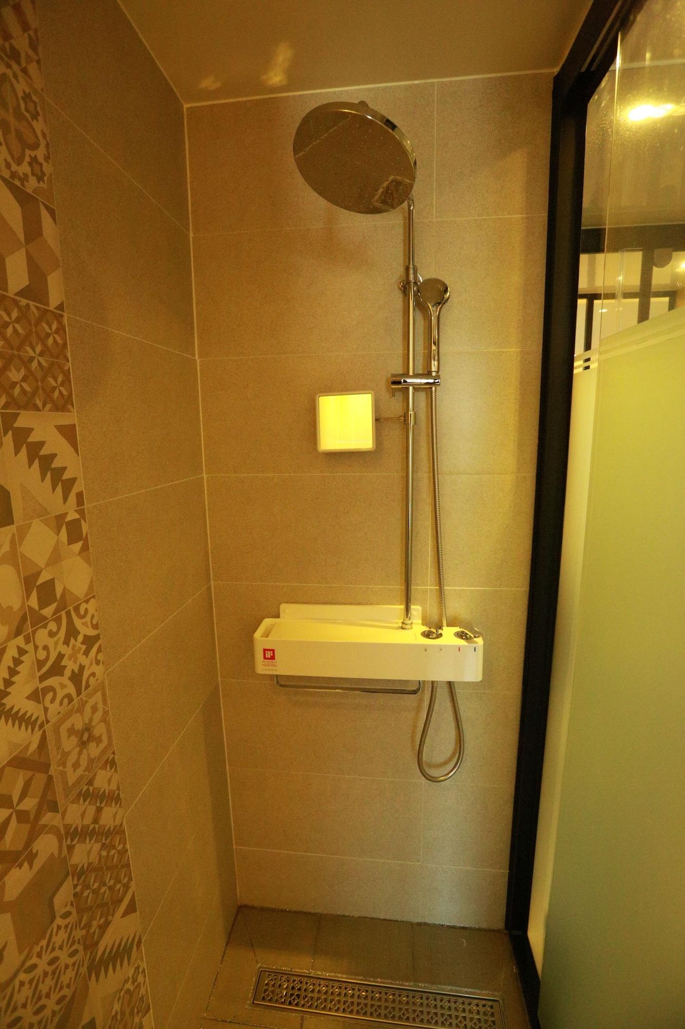 Noel Business Hotel 2*