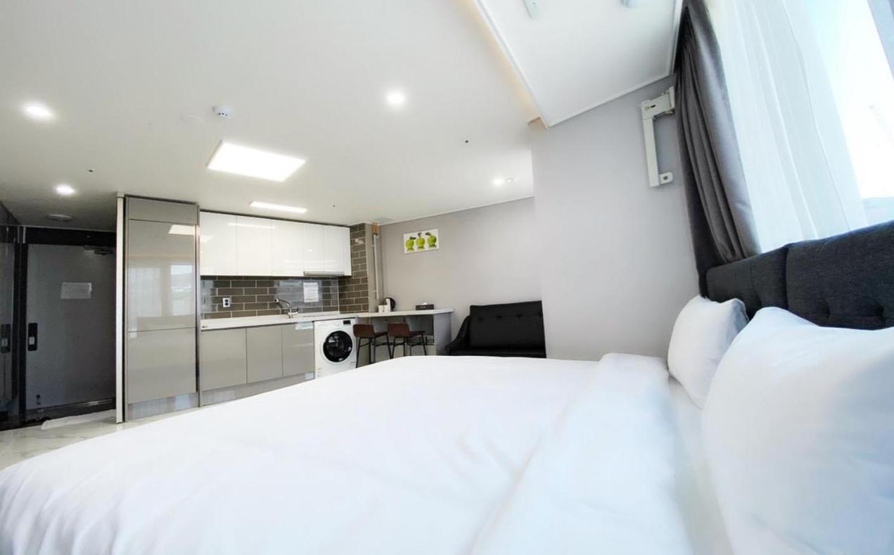 Aparthotel Songjeong Blue Castle
