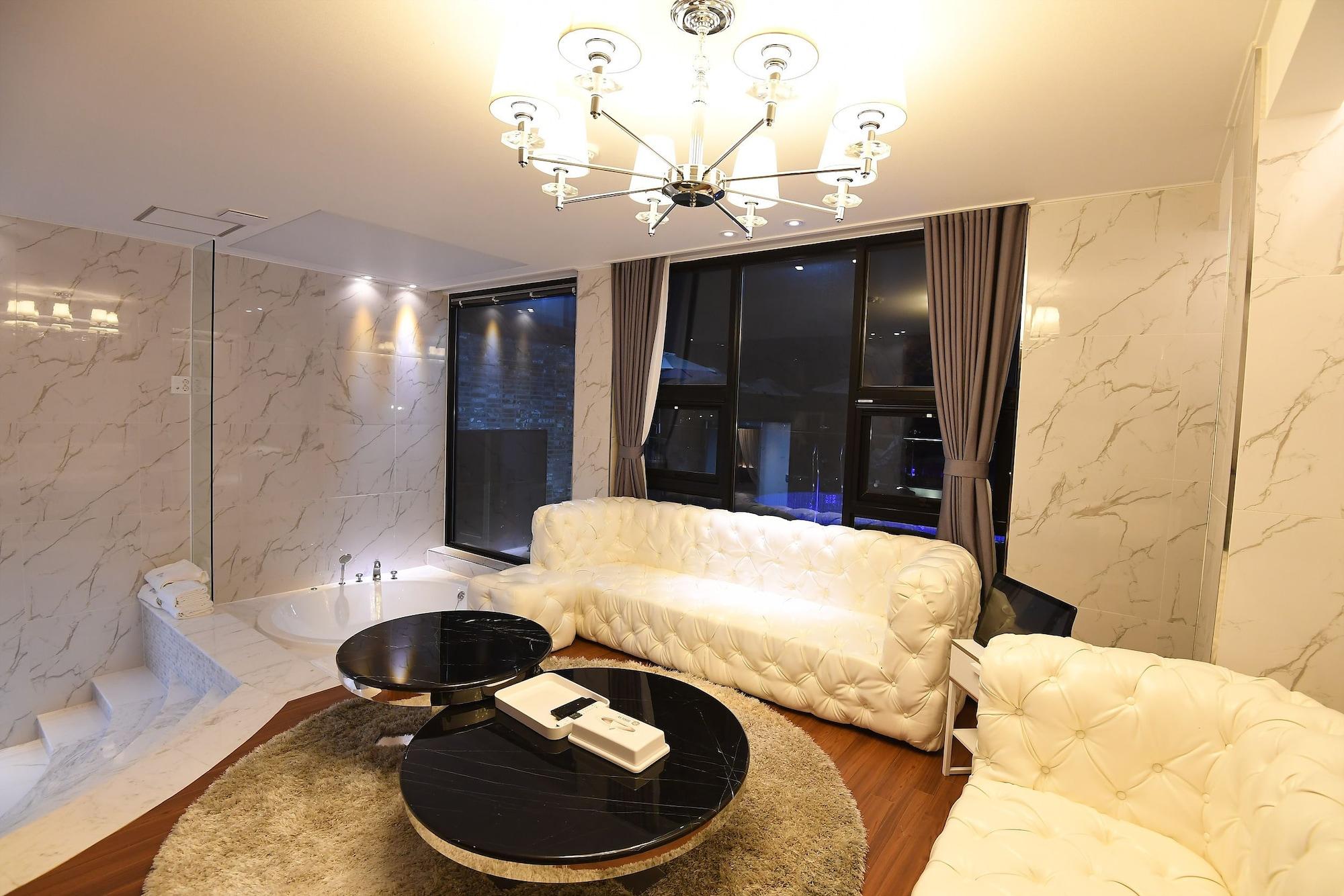 Illroy Resort 3*
