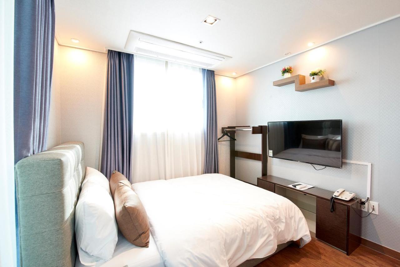The Port Hotel 2*