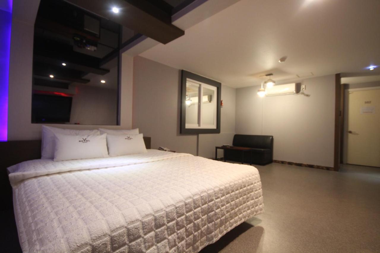 Motel V Busan