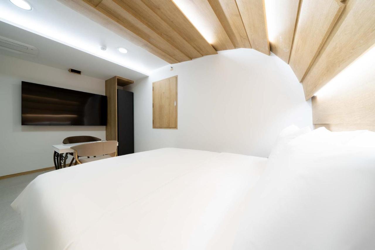 Ytt Hotel