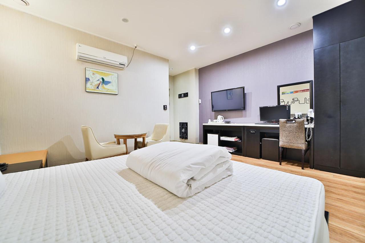 B&B Hotel Hotel Busan