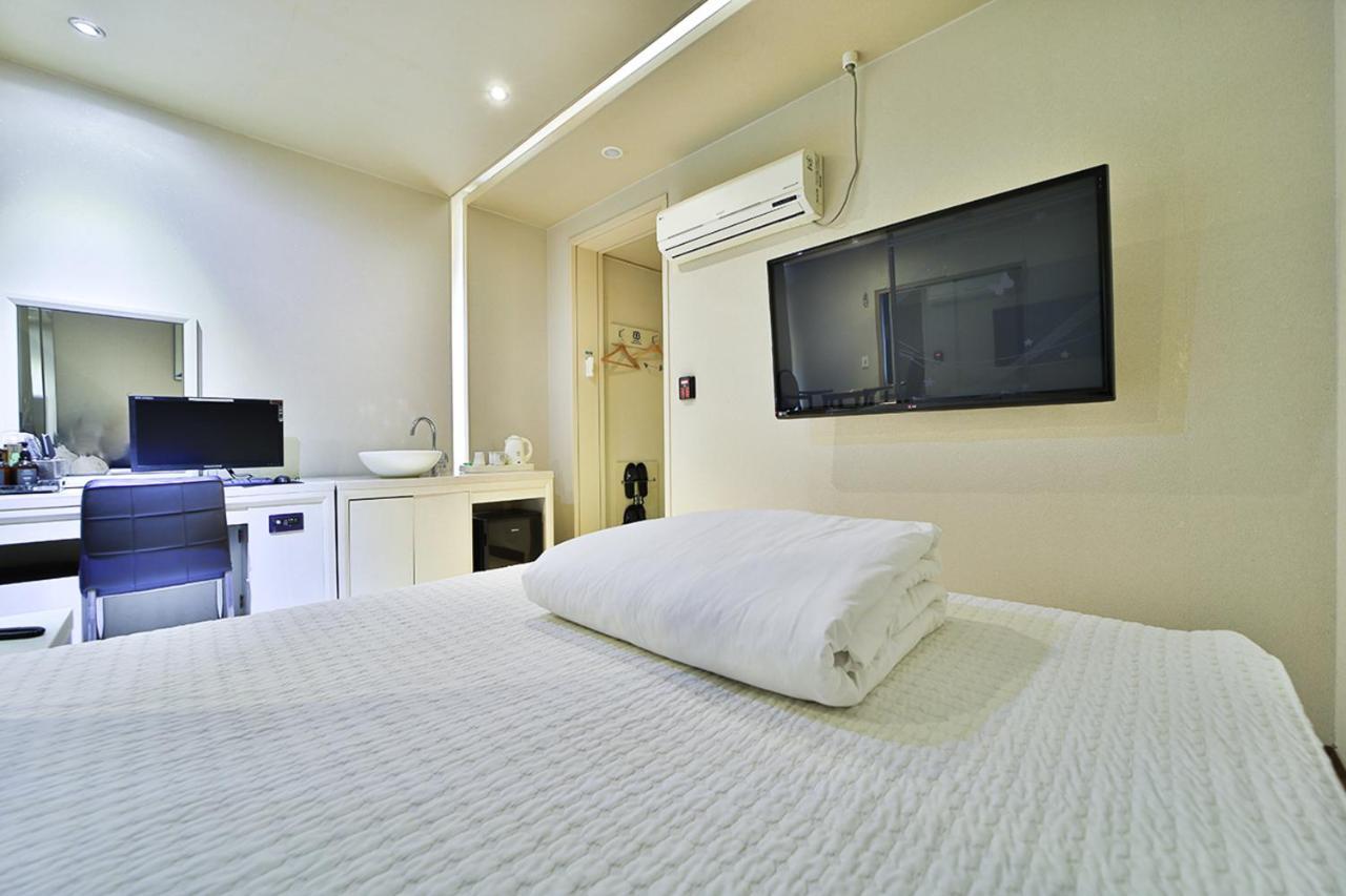 B&B Hotel Hotel 2*