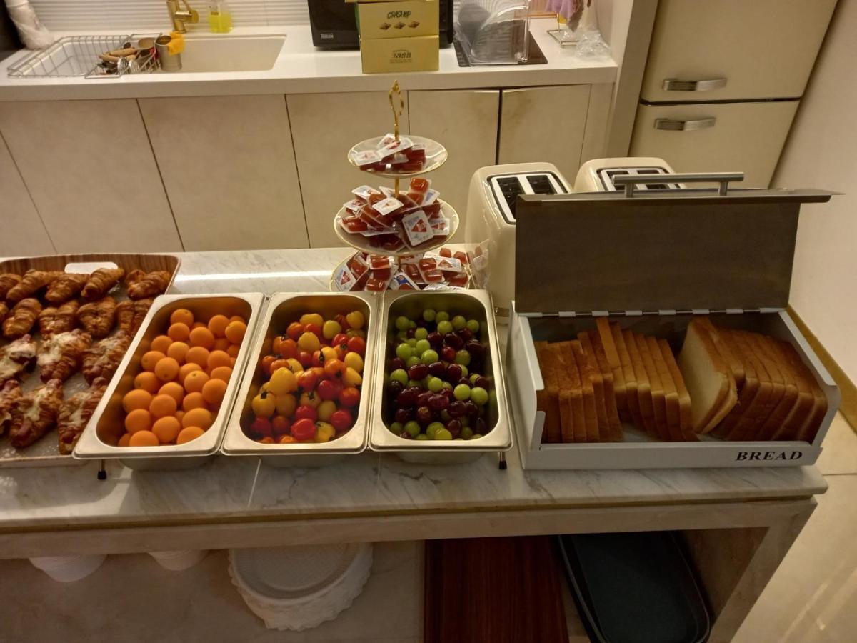 Yeongdo Grandbern Hotel 2*