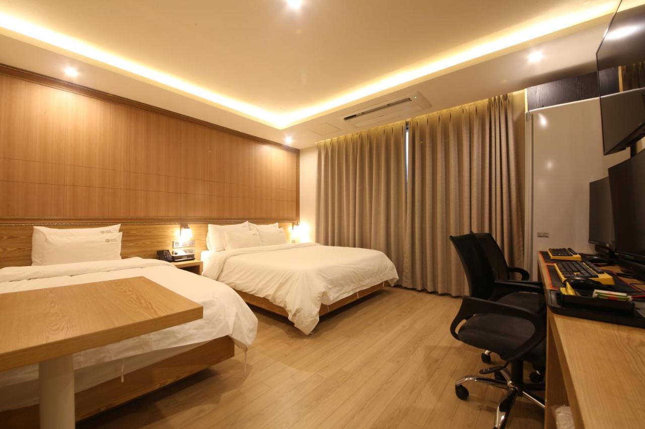 Prima Hotel 3*