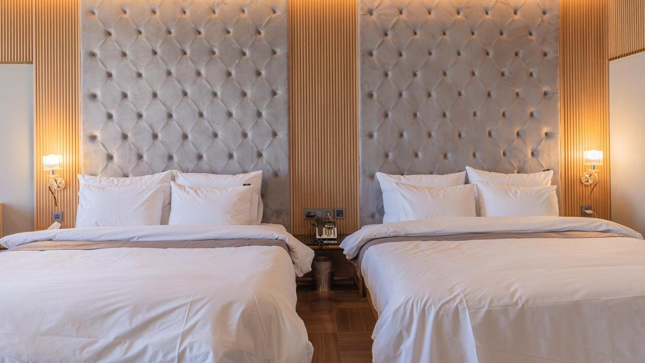 Hotel Yeongdo Grandbern