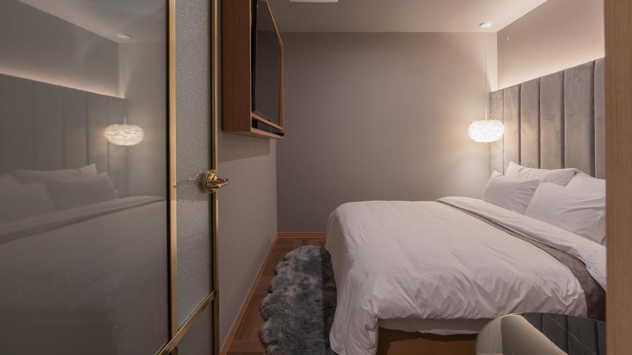 Yeongdo Grandbern Hotel