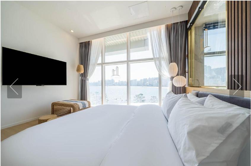 De Homme Hotel 2*