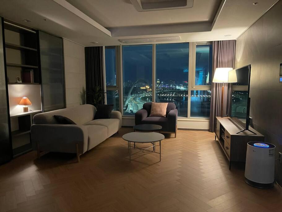 Apartamento G7 Station Busan