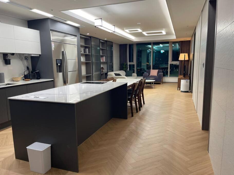 Apartamento G7 Station Busan