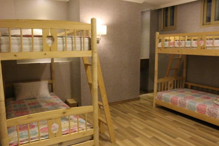 Bexco Hostel *
