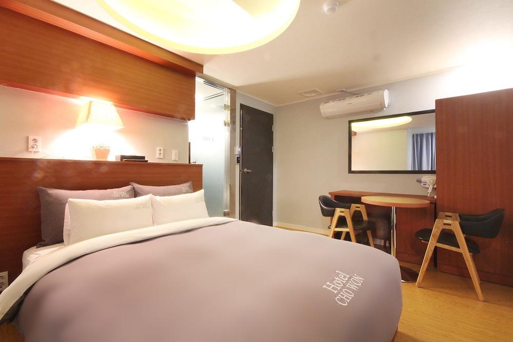 Chowon Hotel 2*