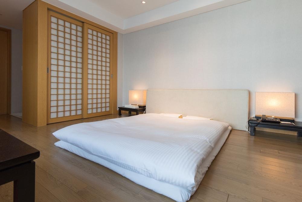 Hotel Illua 3*