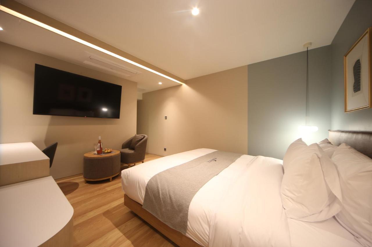 Dongnae Hound Hotel Sajik Minam Station Hotel Busan