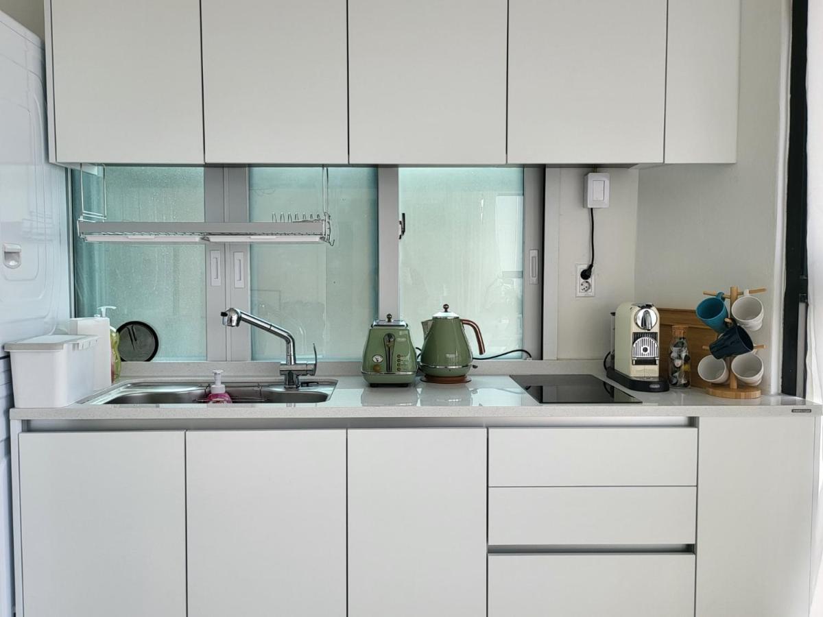 Mirage Yeondo Ocean View Rooftop Khách sạn hẻo lánh *