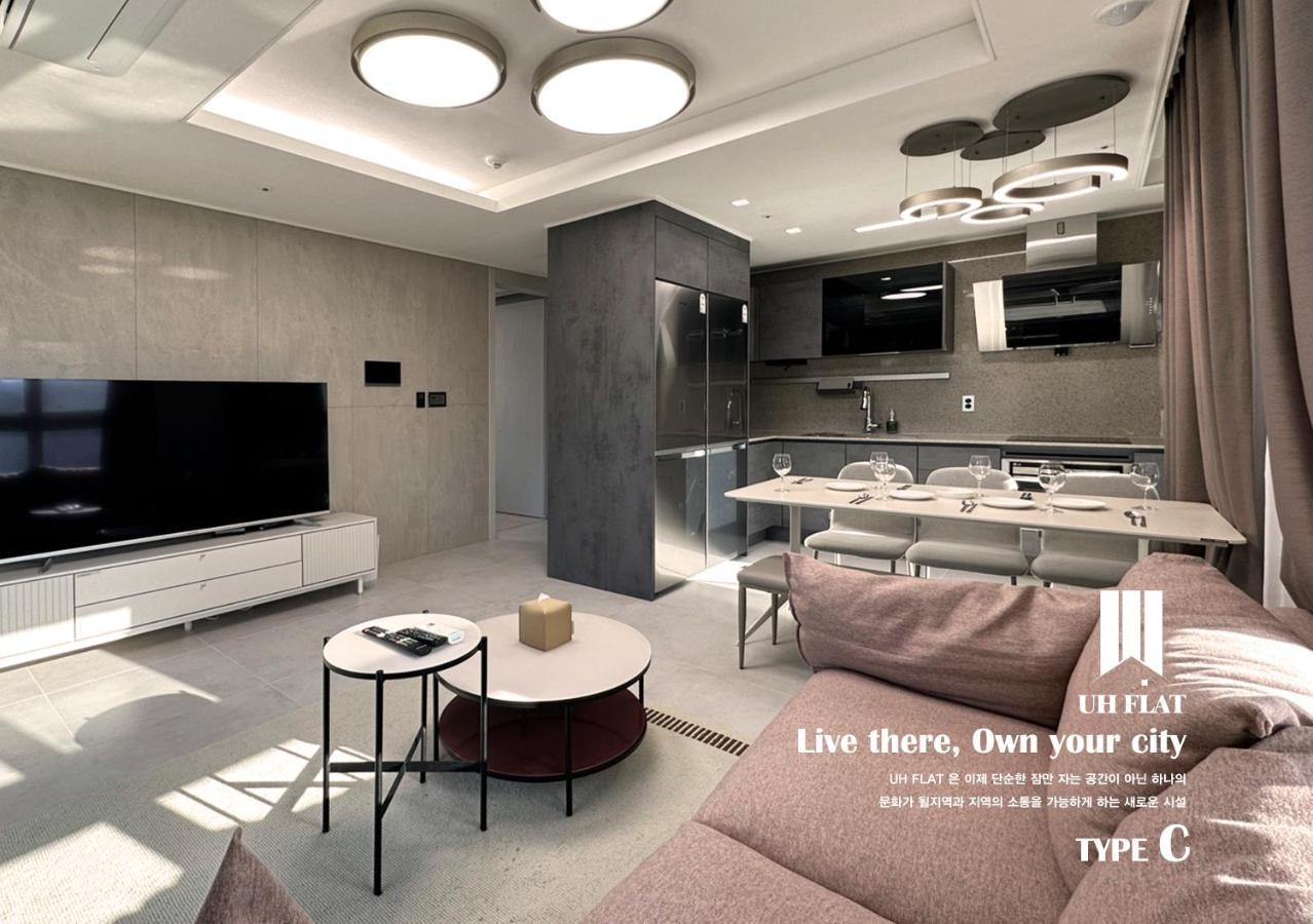 Y Collection By Uh Flat Osiria Aparthotel