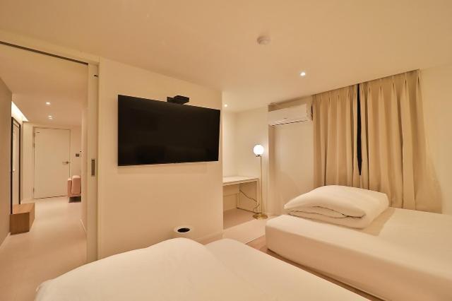 Yam Yeonsan Hotel
