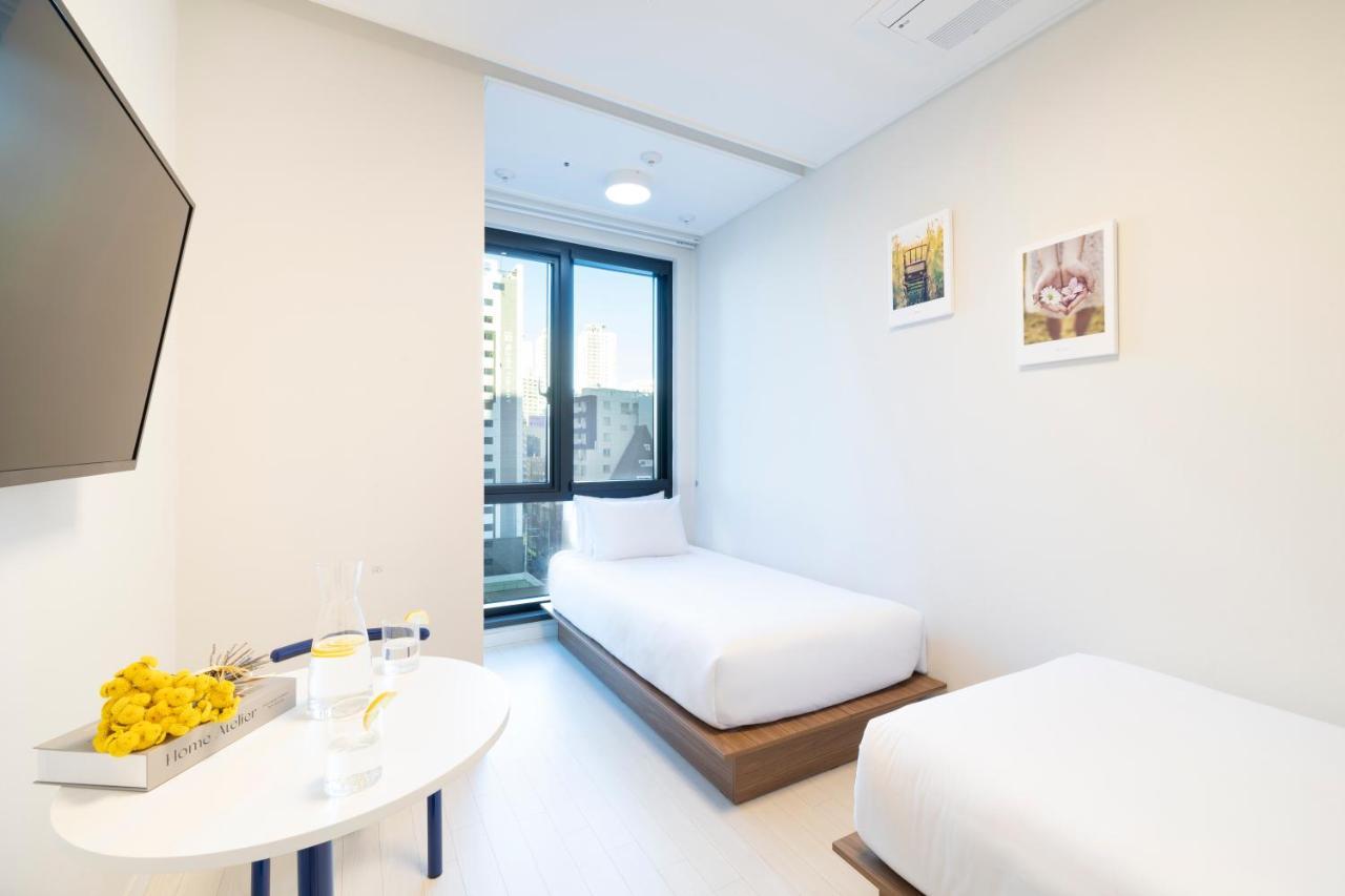 Hotel From H Reposant Busnan Seomyeon *