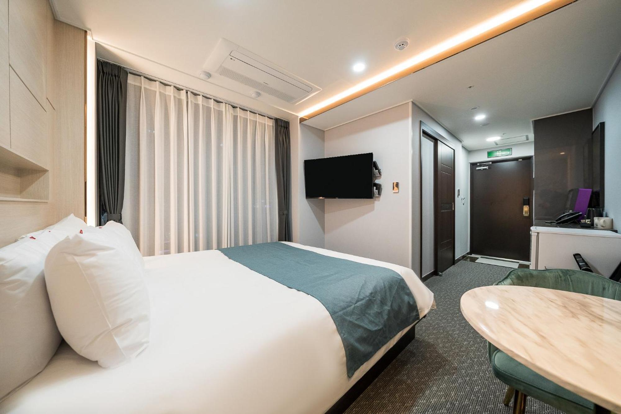 Griffinbay Hotel 3*