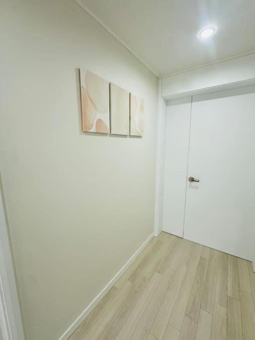 Jy House 1