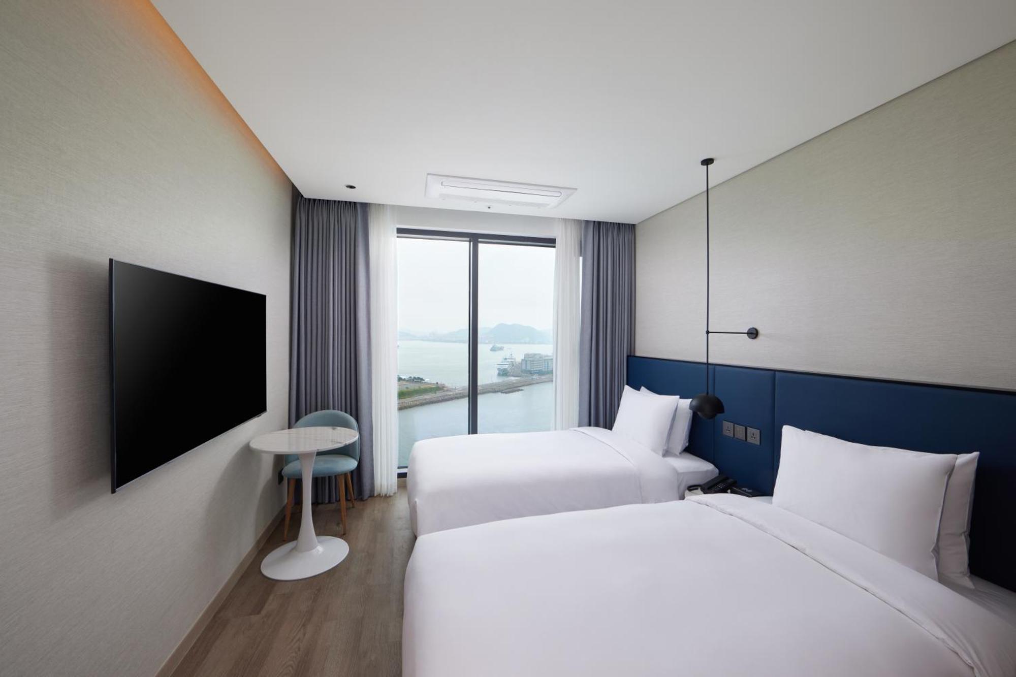 Hotel Citadines Connect Hari 4*
