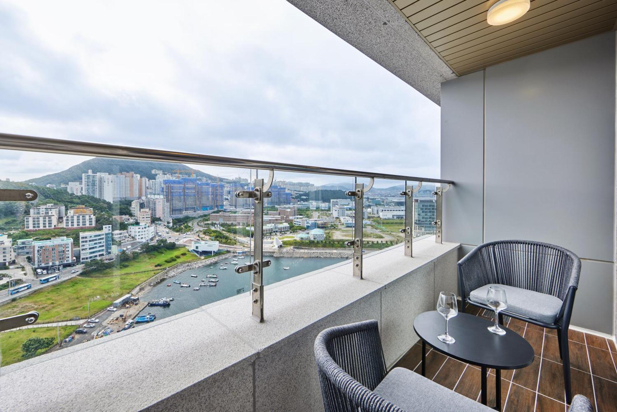Citadines Connect Hari 4* Busan