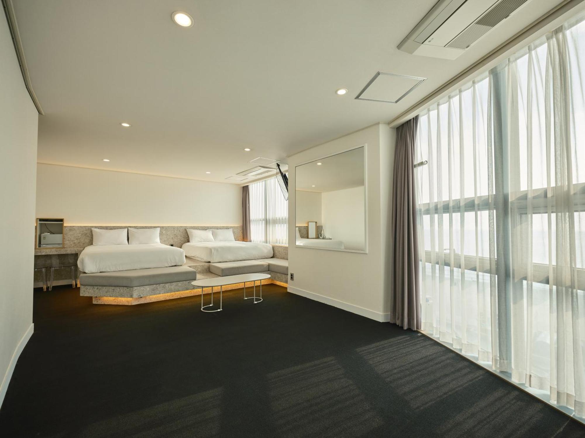 Uh The Haeundae Hotel 3*