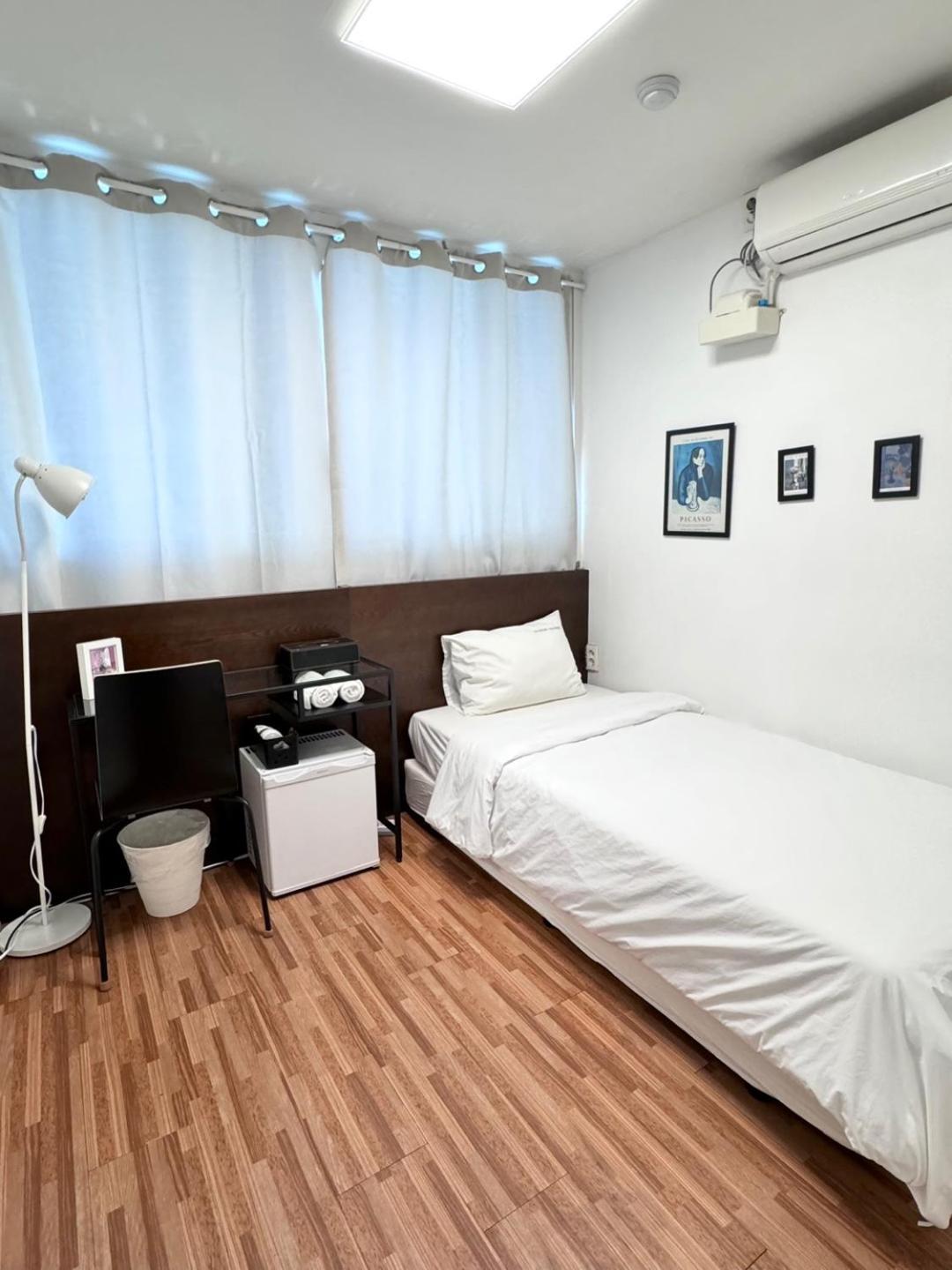 Ekonomy Haeundae *