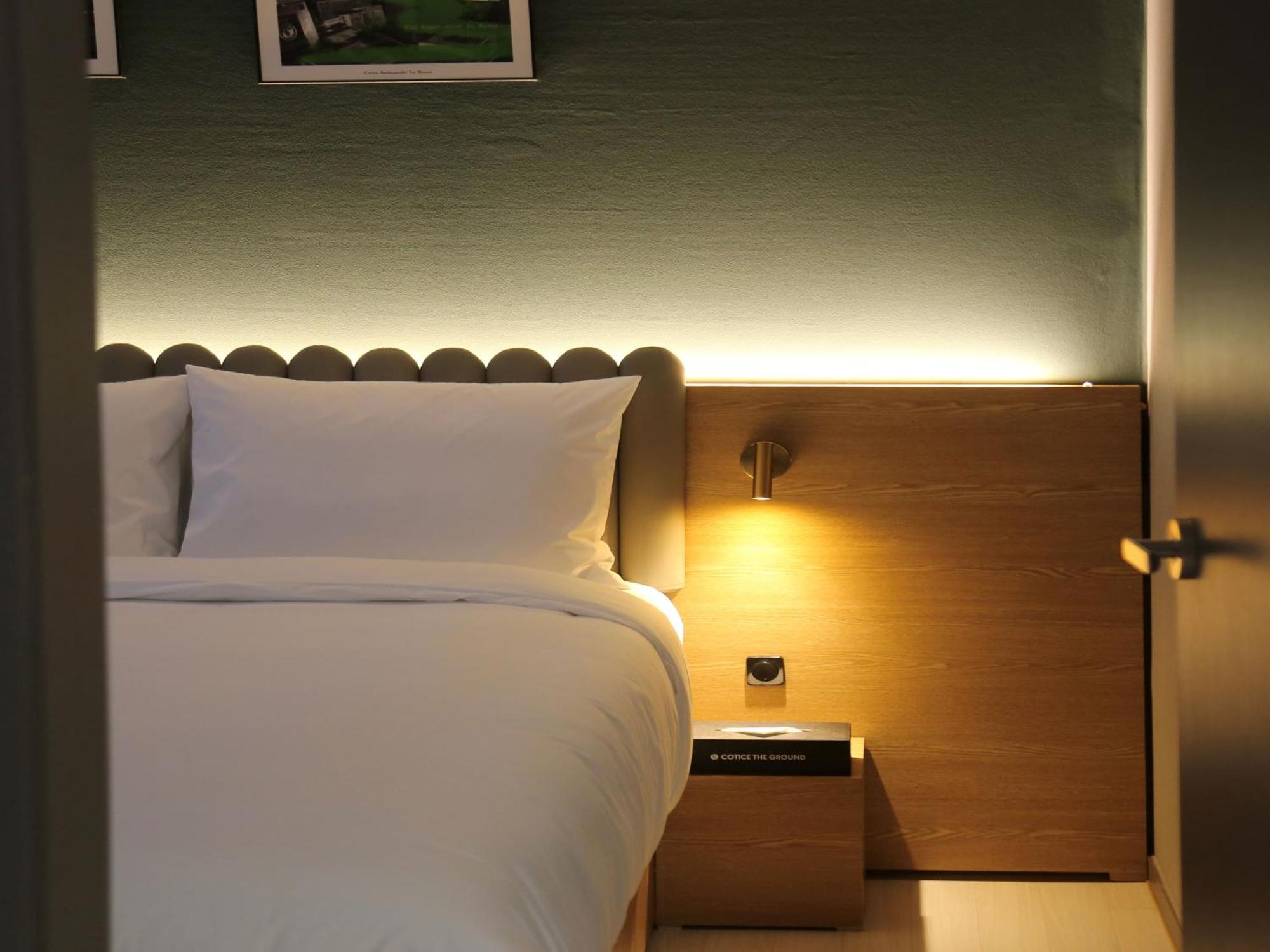 Hotel Nampo Cotice The Ground