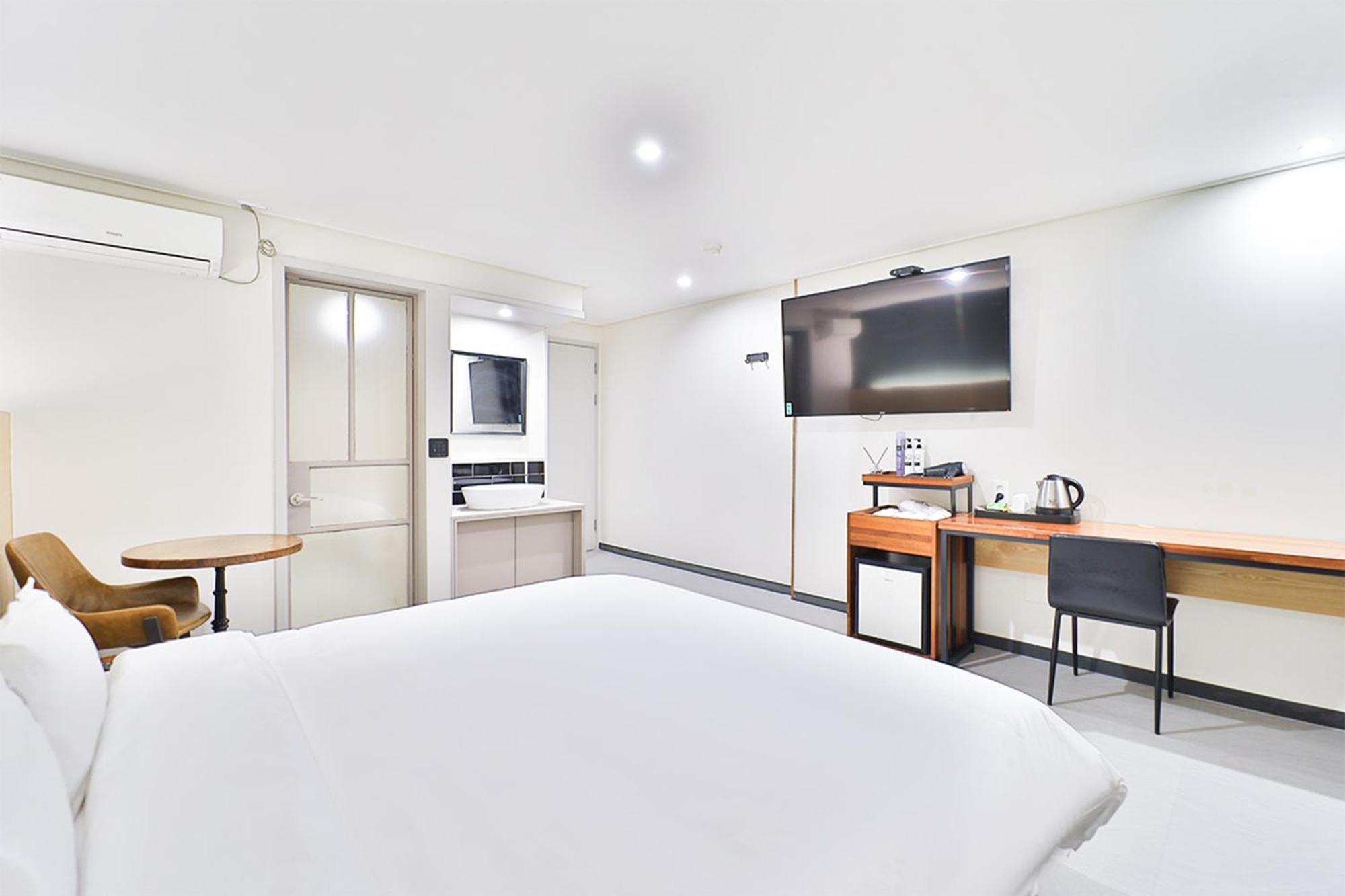 Calm Rest Sasang Motel