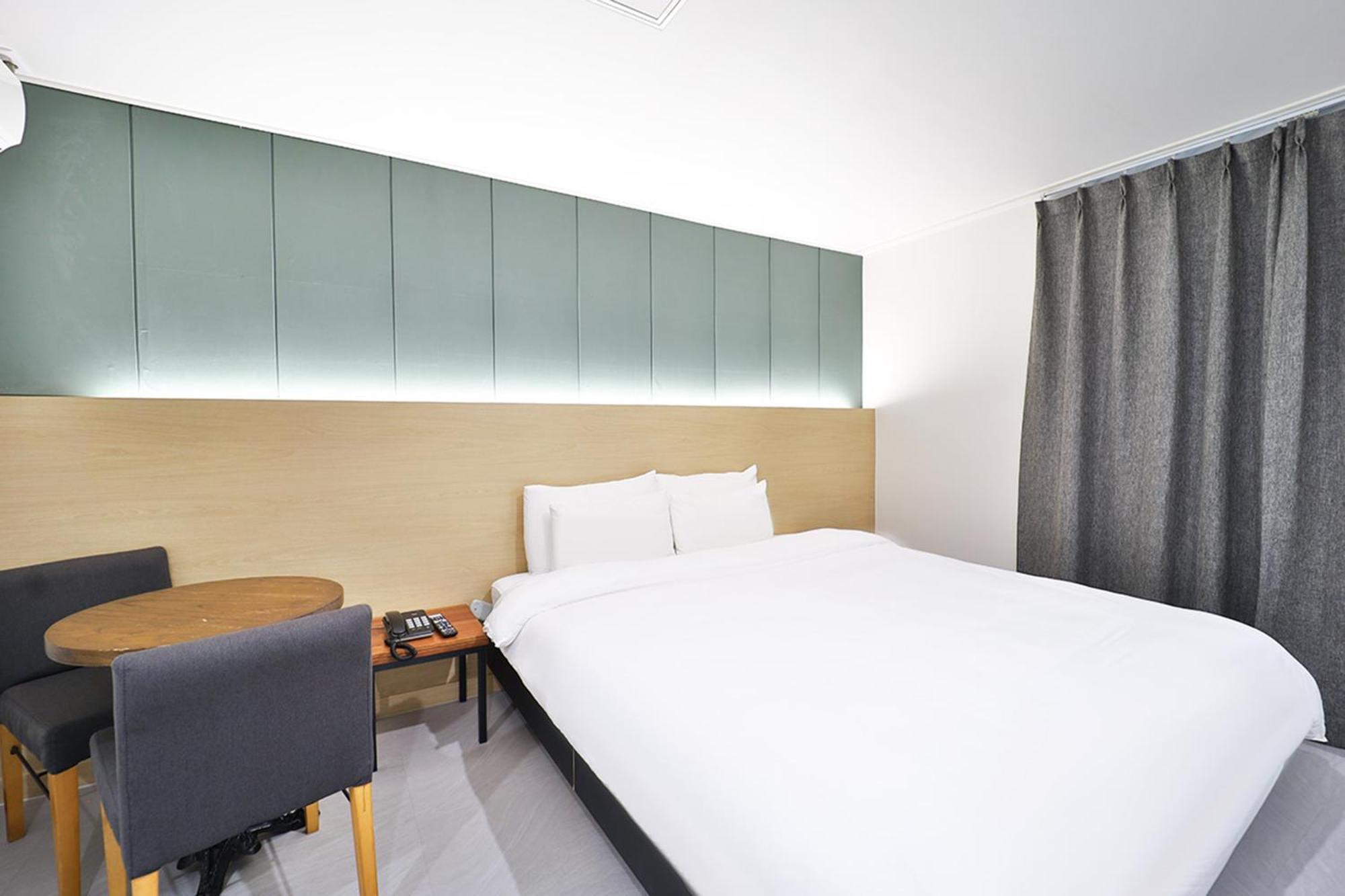 Calm Rest Sasang Motel 2*