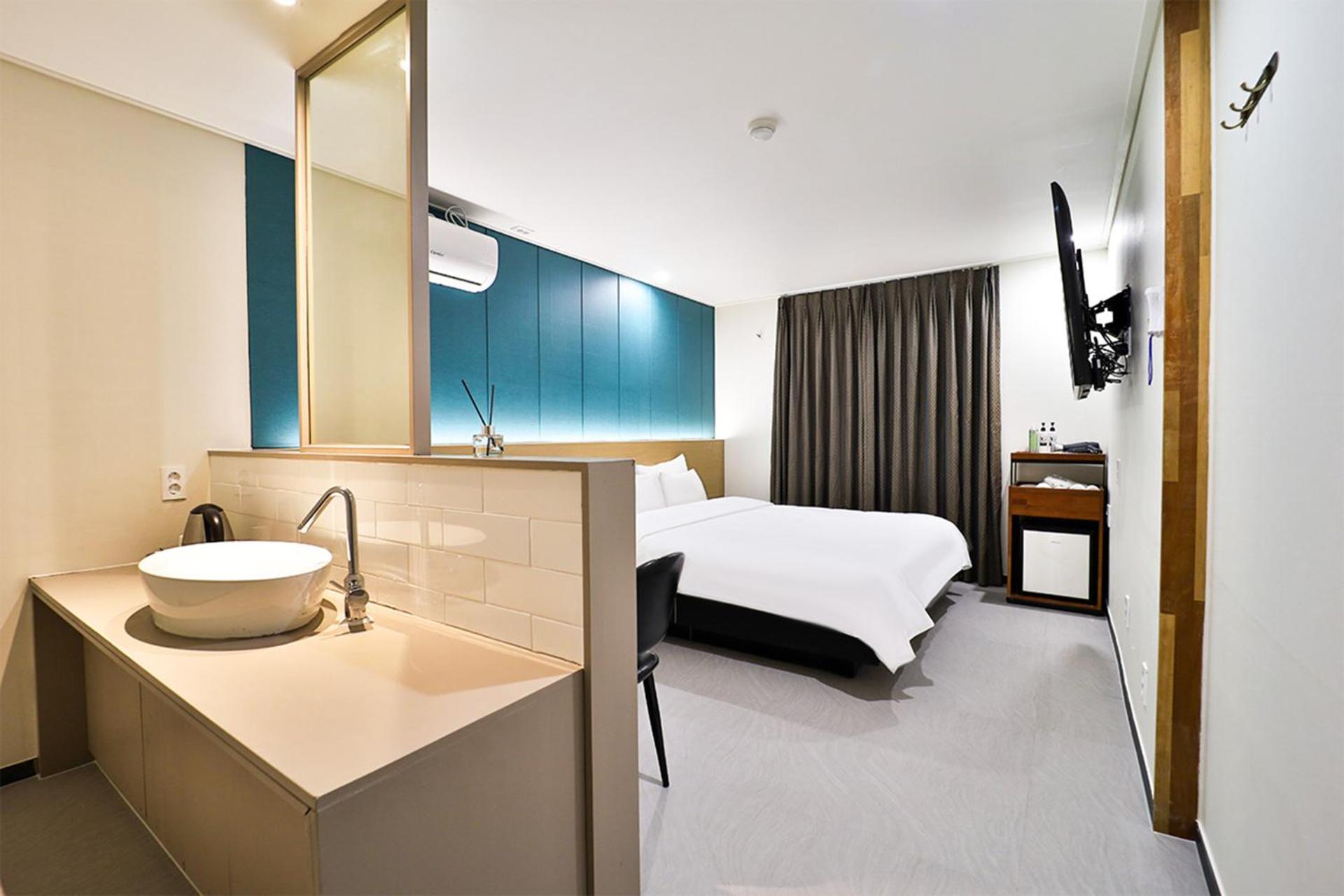 Motel Calm Rest Sasang 2*