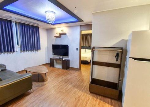 The Port Hotel 2*