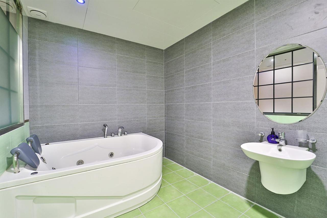 Seomyeon Ib Hotel 2*