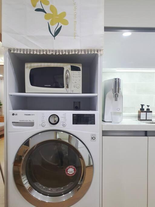Apartment W In Gwanganri,