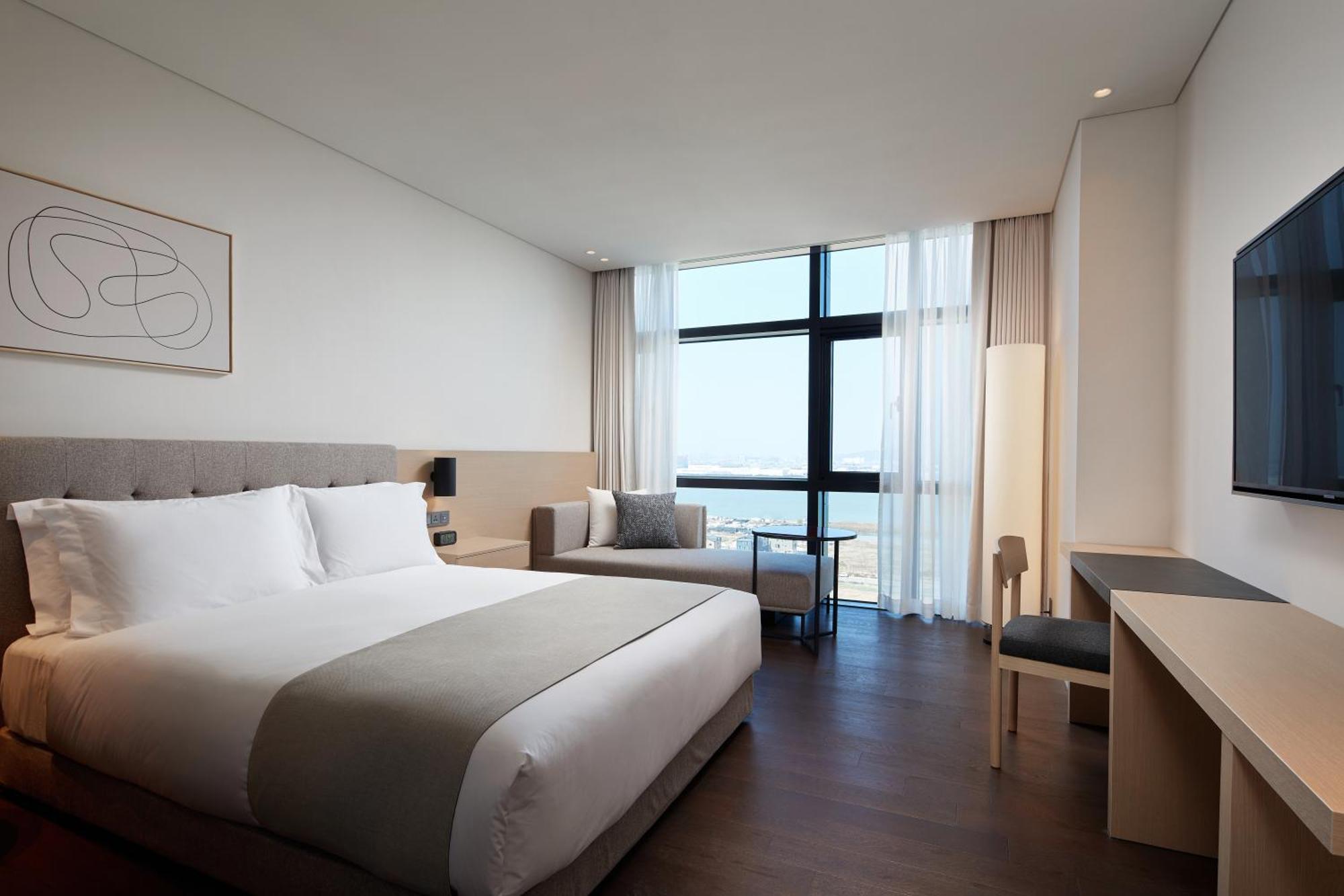 Shilla Gimhae Airport - Noksan Hotel 4*