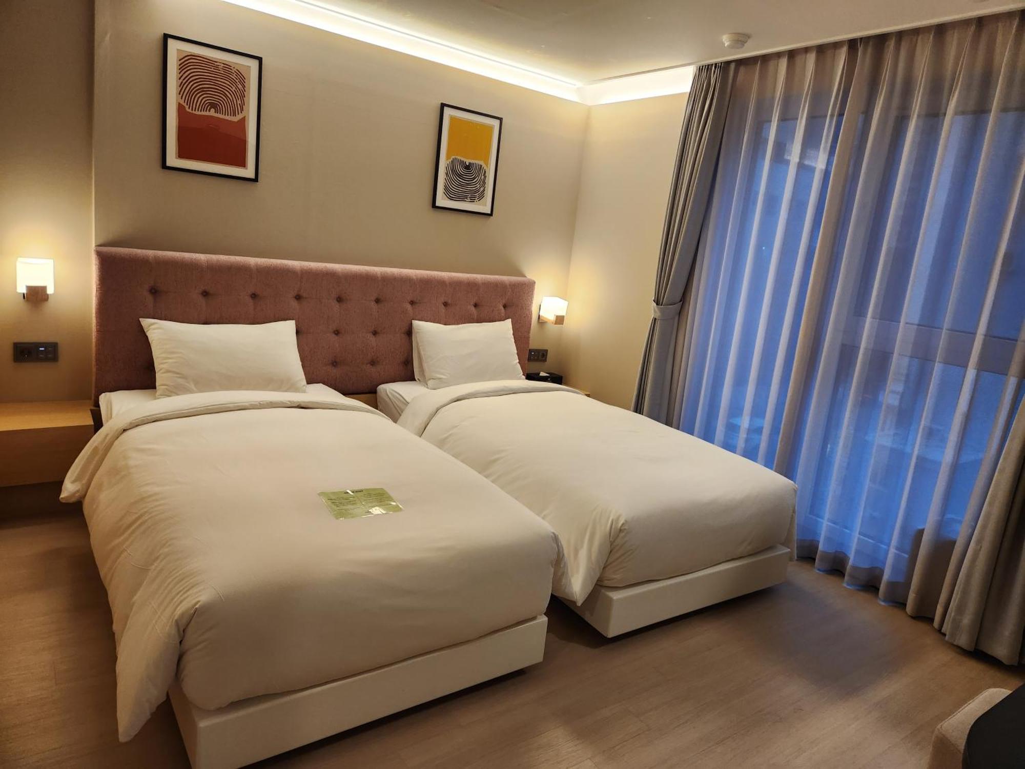 Hotel Hound Station 3*