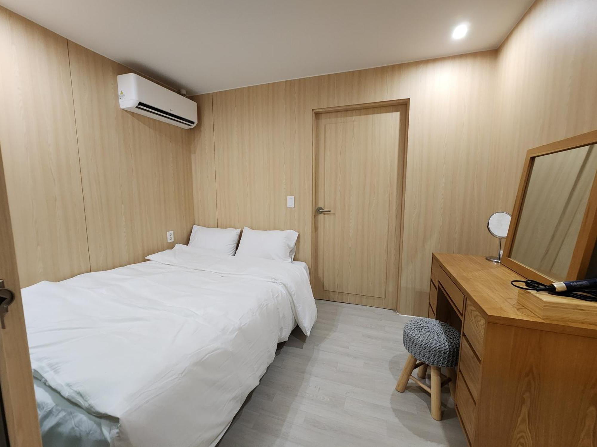 For 13 Ppl - 5min Walk From Stn - Airport Free Pick-up 3 Day * Busan