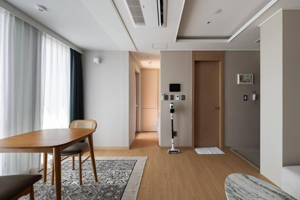 Apartment #elbonstay With Haeundae