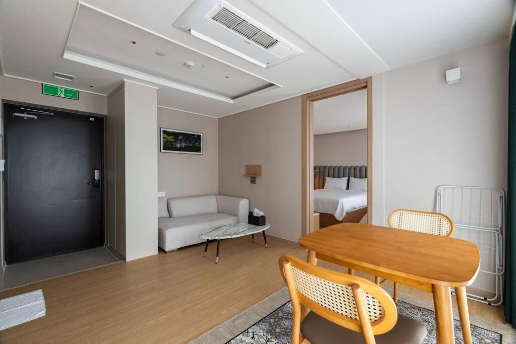 Apartment #elbonstay With Haeundae Busan