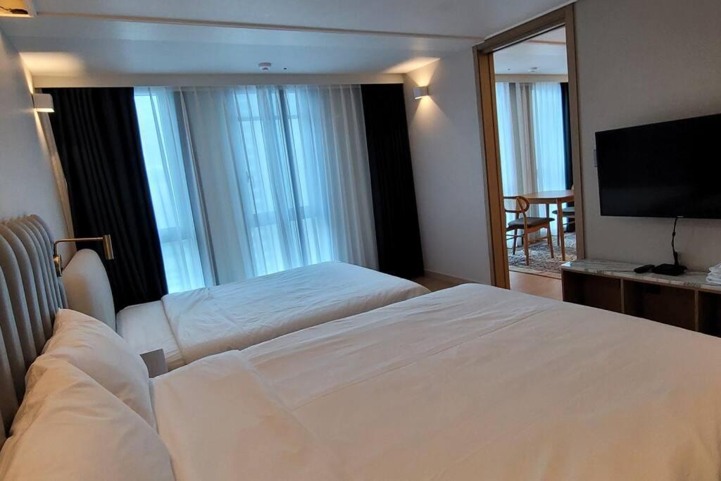 #elbonstay With Haeundae