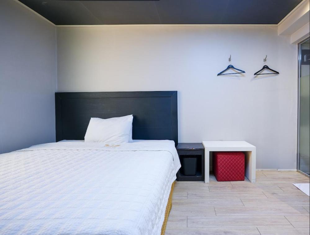 Motel Z Daeyeon *