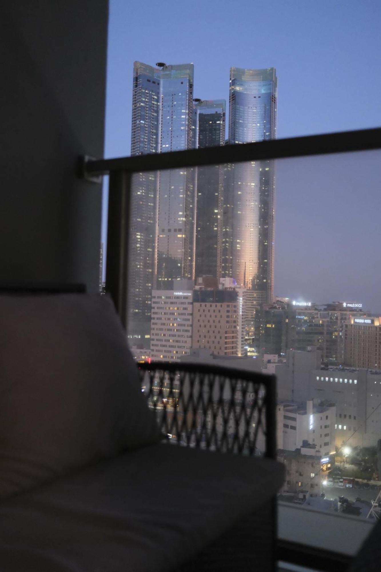 Elbon The Hotel *